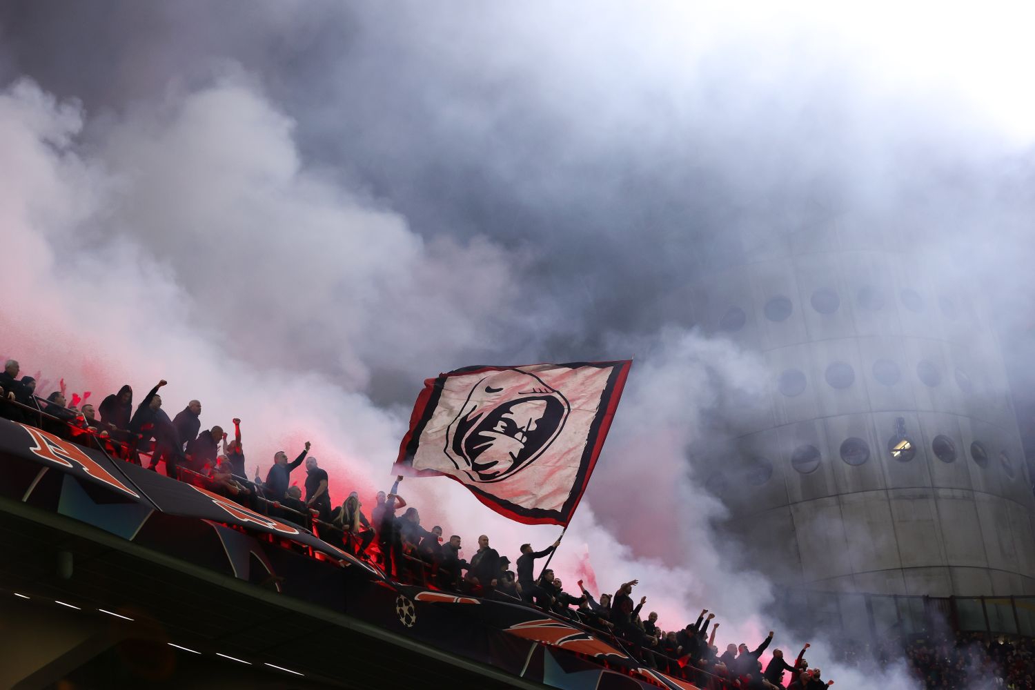 AC Milan zdeterminowany w walce o napastnika