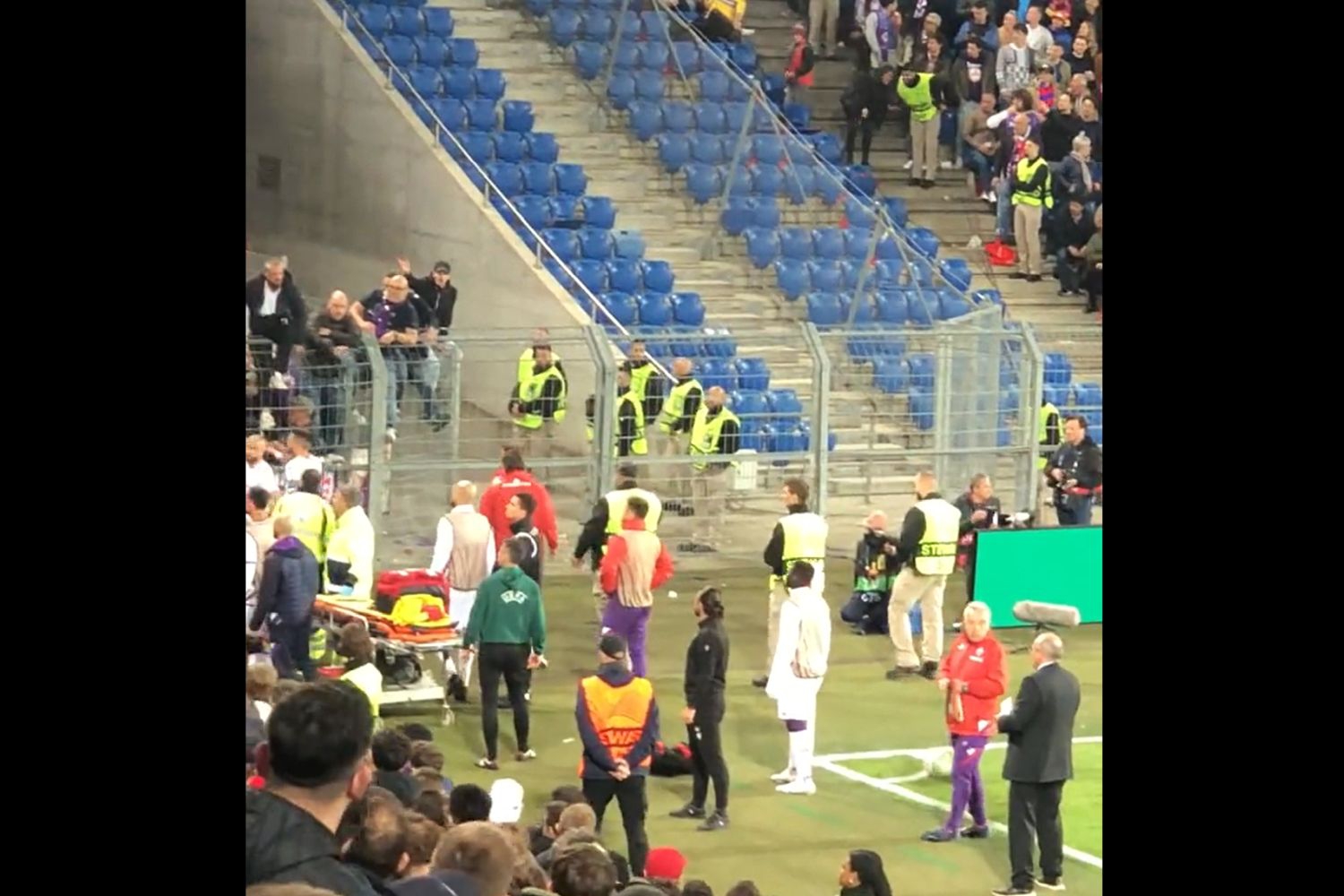 Mecz FC Basel - Fiorentina przerwany, reanimacja kibica