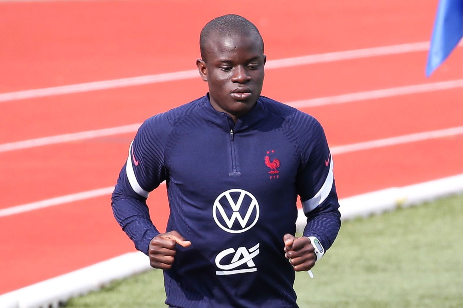 OFICJALNIE: N’Golo Kanté kontuzjowany. Al-Ittihad ma problem