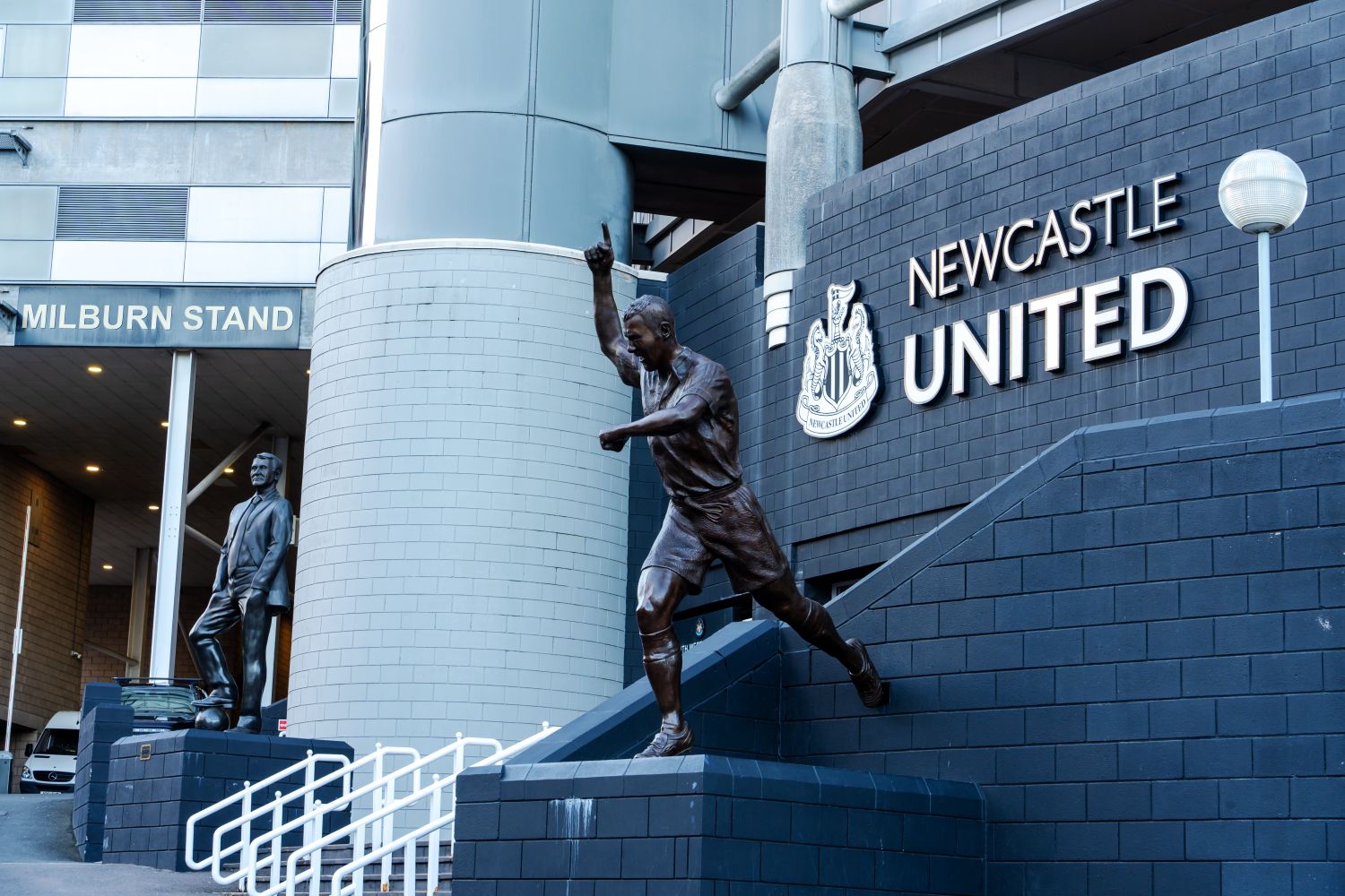 Prezes Newcastle United pozwany na 74 miliony dolarów