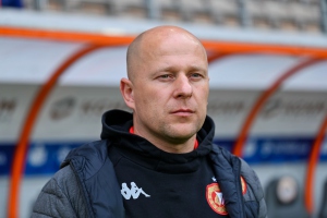 Janusz Niedźwiedź zablokował jego transfer do Widzewa Łódź. „Jako powód podał nisko opuszczone getry...”