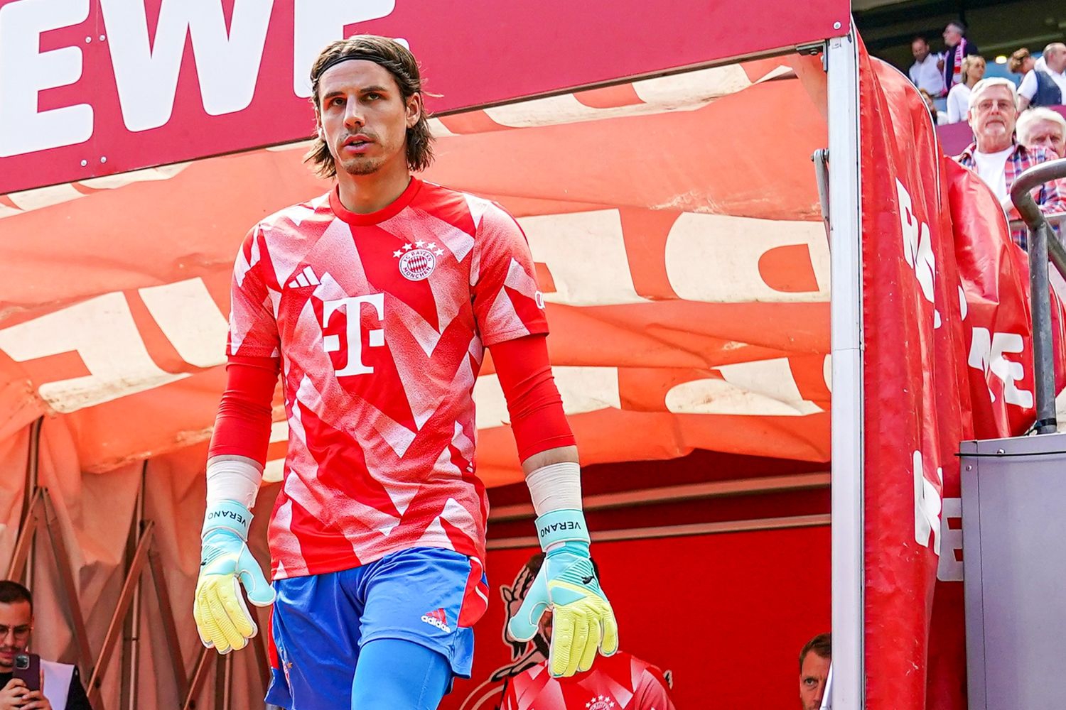 POTWIERDZONE: Yann Sommer dostępny za sześć milionów euro