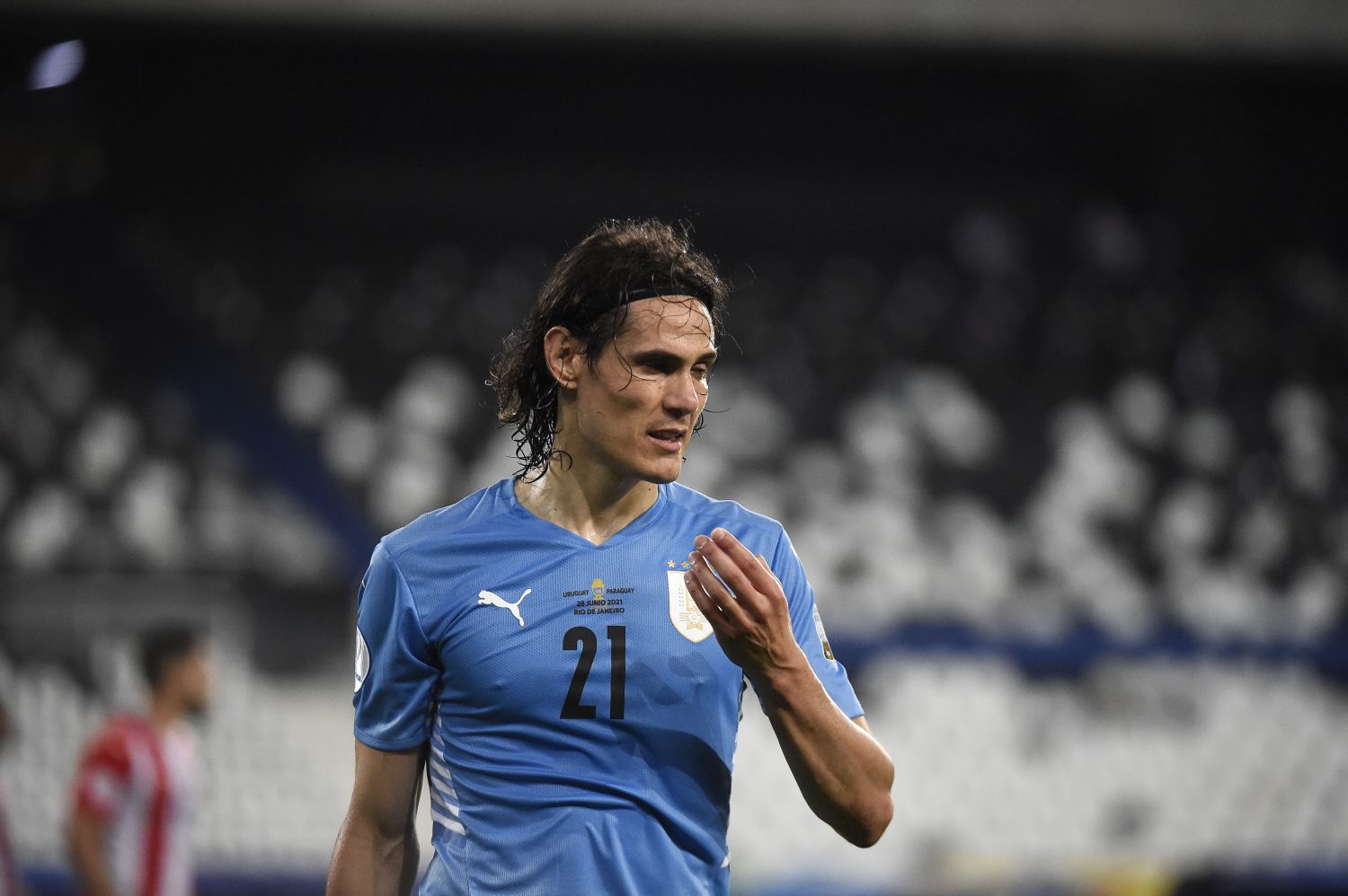 Nowy klub Edinsona Cavaniego. Rozdział „Europa” zamknięty