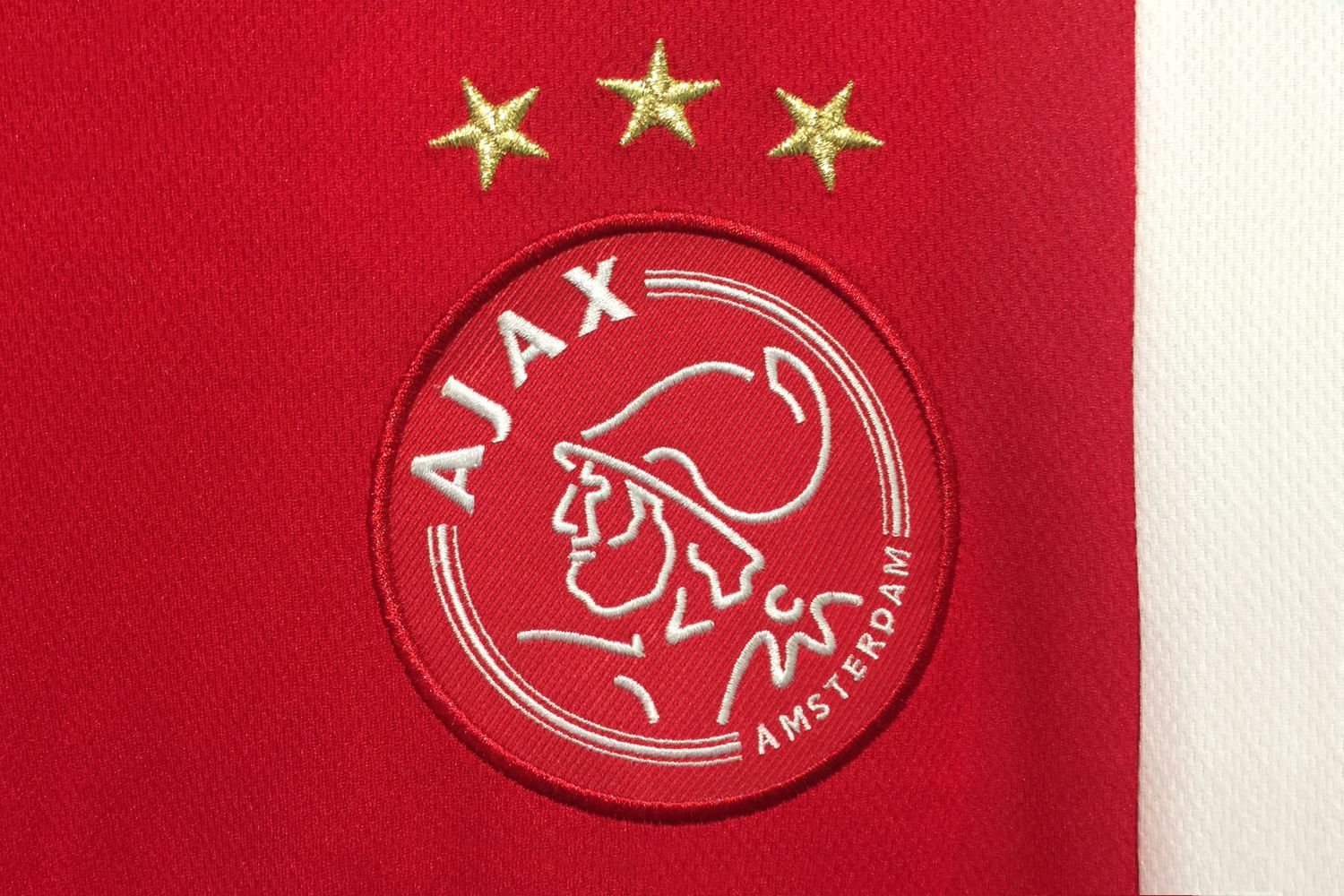 OFICJALNIE: Ajax Amsterdam z transferem w deadline. Jeszcze jeden pomocnik