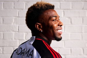 Adama Traoré zmieni klub wewnątrz Premier League? Chcą go bardzo mocno