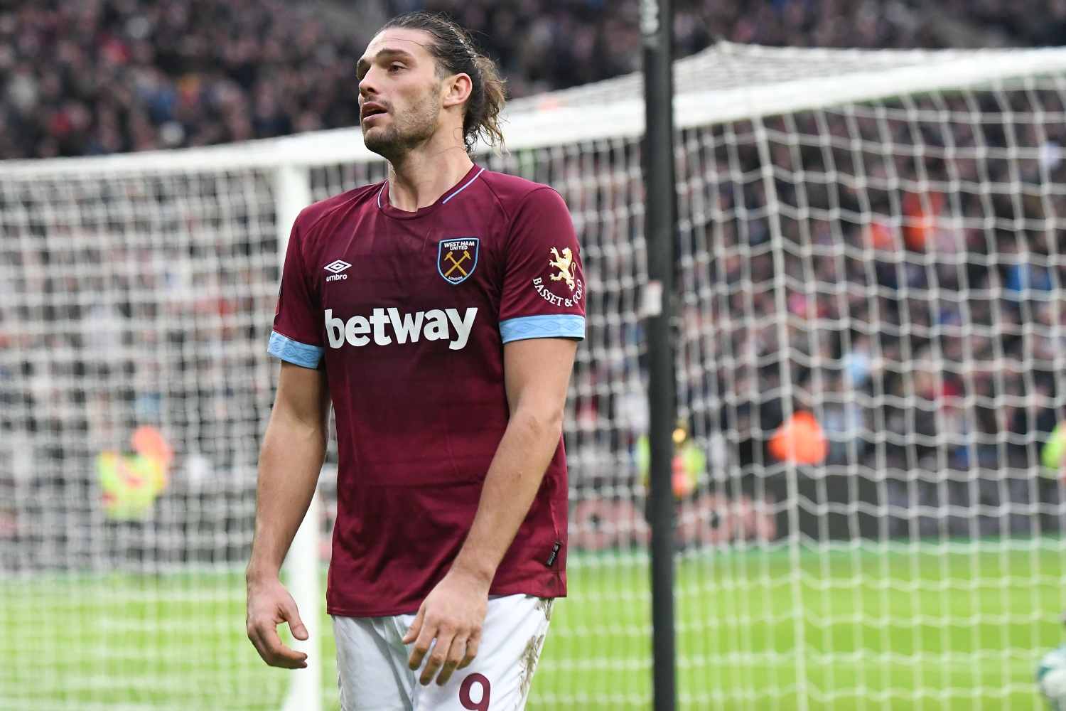 Andy Carroll zagra... w czwartej lidze. Szlachetna misja ratunkowa