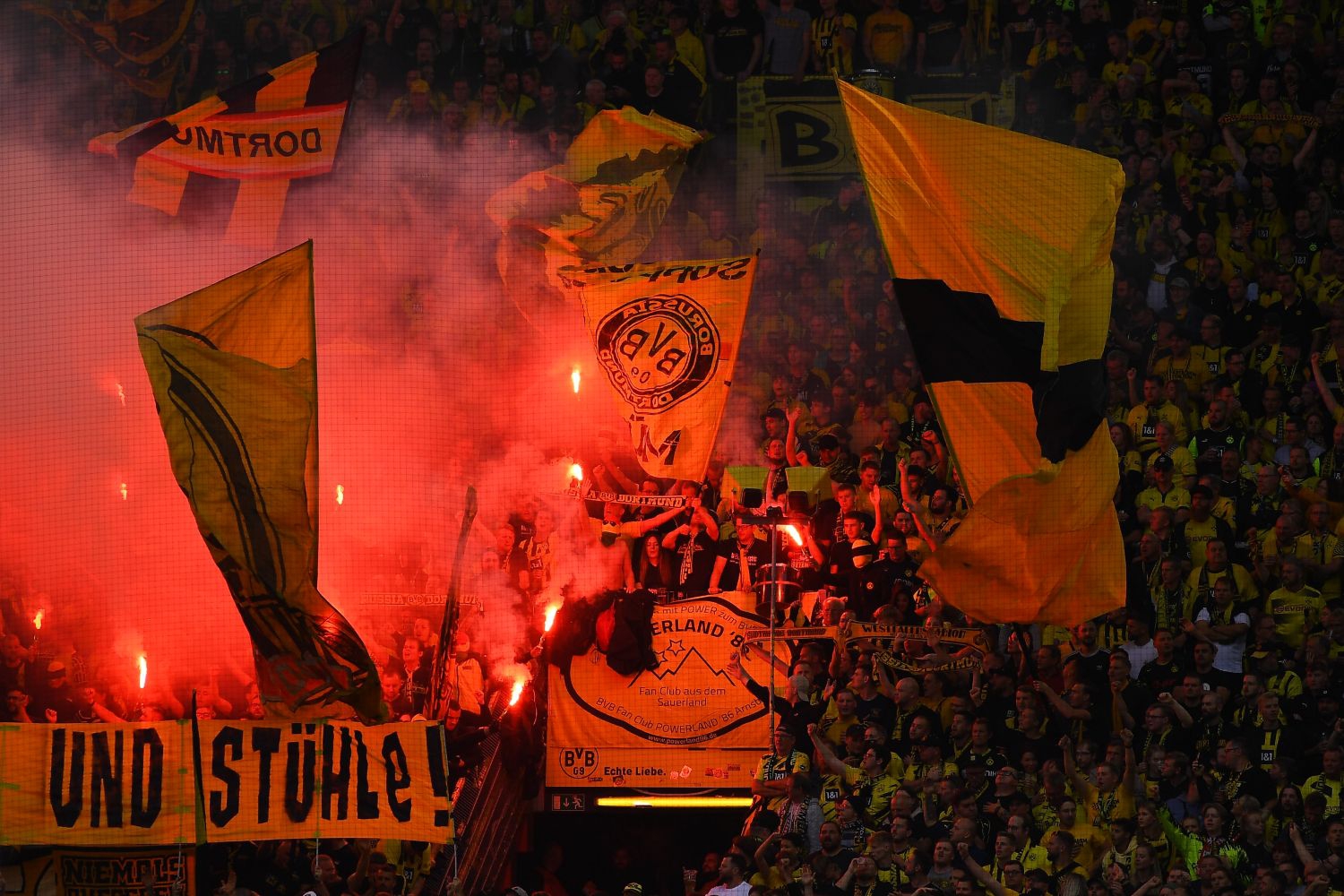 Borussia Dortmund wbija szpilę PSG. Zemsta słodka niczym wino [FOTO]