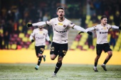 „Dziwne” odejście z Korony Kielce. Czas na głośny transfer wewnątrz Ekstraklasy [OFICJALNIE]