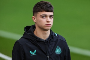 OFICJALNIE: Cudowne dziecko Newcastle United z nowym kontraktem