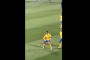 Kibice krzyczą „Messi”, a Cristiano Ronaldo robi to... Kontrowersyjny gest [WIDEO]