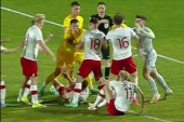 Bójka w meczu reprezentacji Polski U-20! Zawodnicy skoczyli sobie do gardeł [WIDEO]