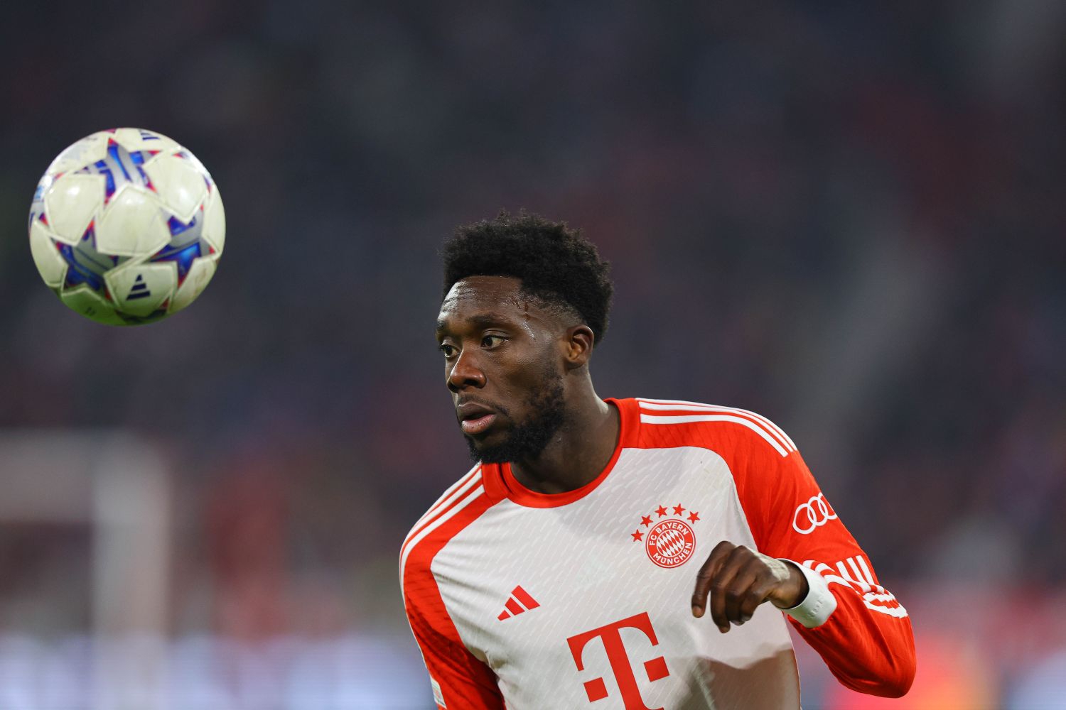 Oferta Bayernu Monachium odrzucona. Alphonso Davies coraz bliżej hitowego transferu