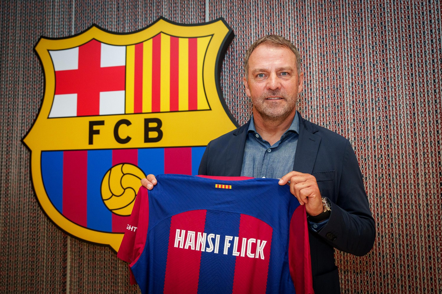 „Hansi Flick jest w nim zakochany”. FC Barcelona przeprowadzi hitowy transfer?!
