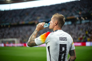 Toni Kroos z ironicznym komentarzem do decyzji UEFA. „Mogę ogłosić się mistrzem Europy?”