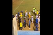 Skandaliczne sceny w Brazylii. Piłkarz postrzelony gumową kulą [WIDEO]