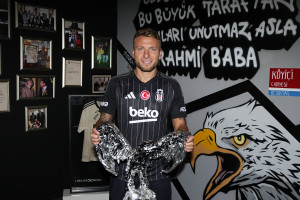 Latem zaskoczył swoim transferem. Jak Ciro Immobile radzi sobie w Turcji?