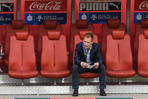 „Mieliśmy już ramy kontraktu”. Tomasz Rząsa o niedoszłym hitowym transferze wewnątrz Ekstraklasy do Lecha Poznań
