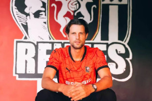 OFICJALNIE: Stade Rennais dopięło transfer triumfatora ubiegłej edycji Ligi Europy